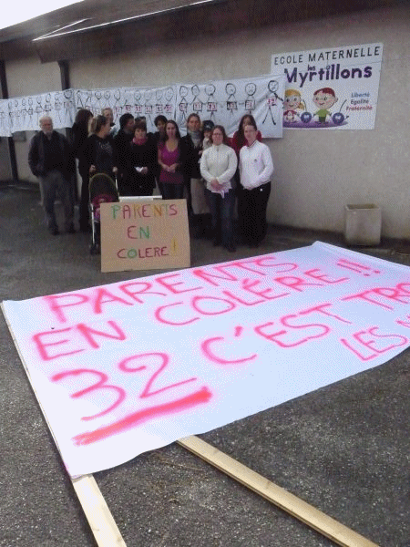 Occupation de l'école maternelle de Frasne dans le Doubs