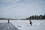 Patin  glace sur l'tang de Frasne