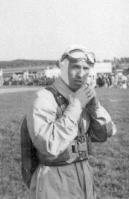 Le lieutenant Accart au meeting international de Zürich en juillet 1937.